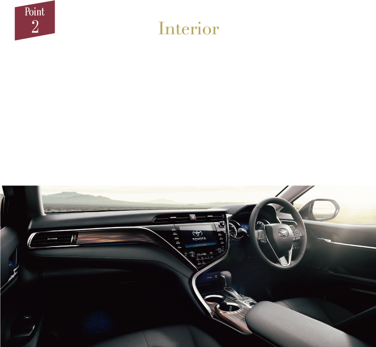 感性に響くスポーティさと心地よさ。そして、先進のインターフェイス。ドライバーをスポーティに囲みながら、広がりも感じられるデザイン。厚みを抑えたインパネが、心地よい開放感と軽快でスポーティな印象を生み出しています。またカラーヘッドアップディスプレイ採用で前を見たまま、少ない視線移動で様々な情報を読み取れます。