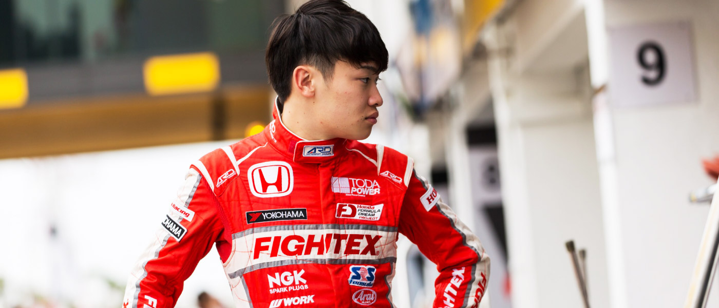 19開幕special 新たにチームに加わった若手ドライバー 阪口晴南 トヨタのエコカーは 岡山トヨペット