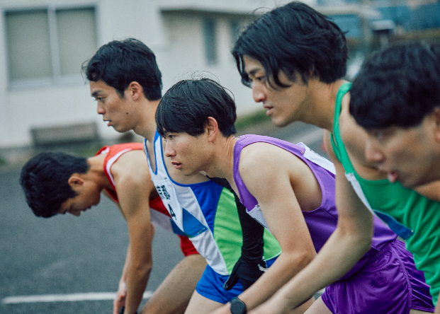 自動車教習所内で撮影しているイメージ